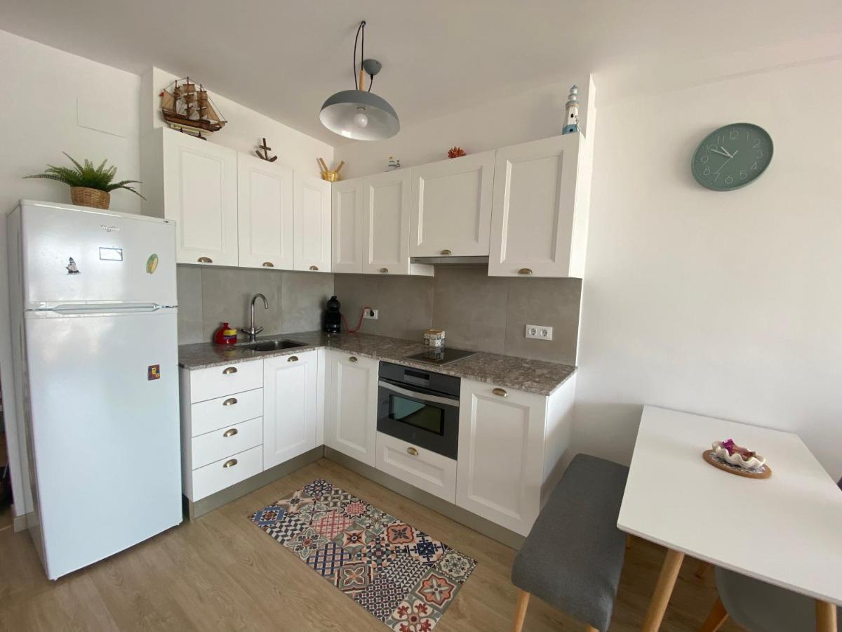 Precioso Apartamento En Primera Linea De Mar L' Escala Bagian luar foto