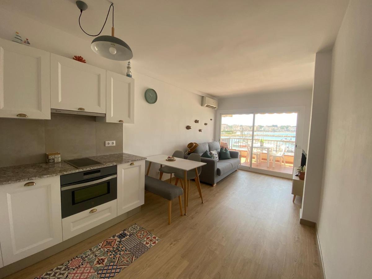 Precioso Apartamento En Primera Linea De Mar L' Escala Bagian luar foto