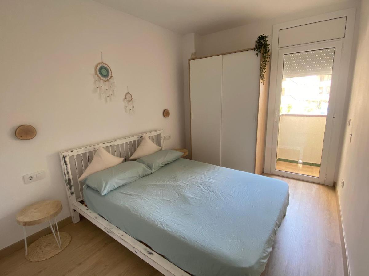 Precioso Apartamento En Primera Linea De Mar L' Escala Bagian luar foto